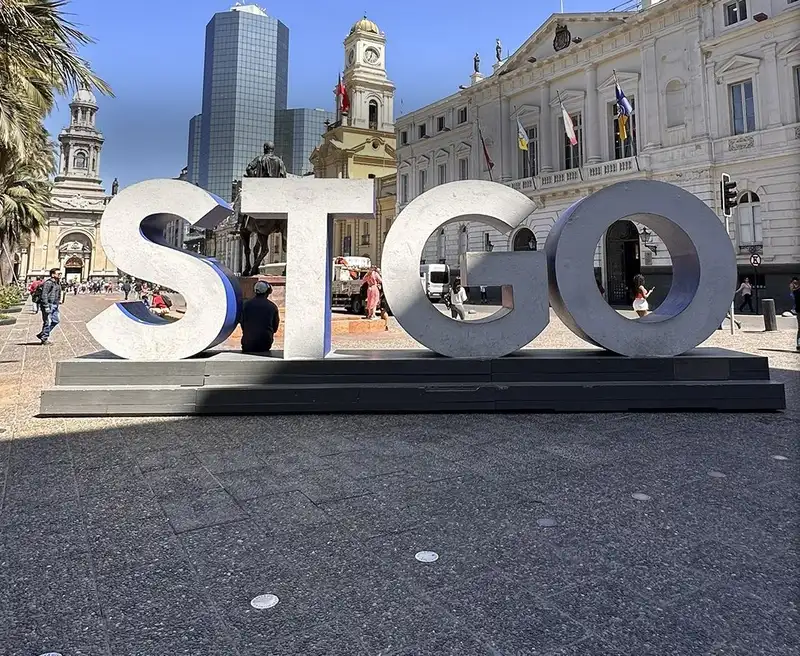 City Tour Histórico — Santiago Essencial, passeio saindo de Santiago